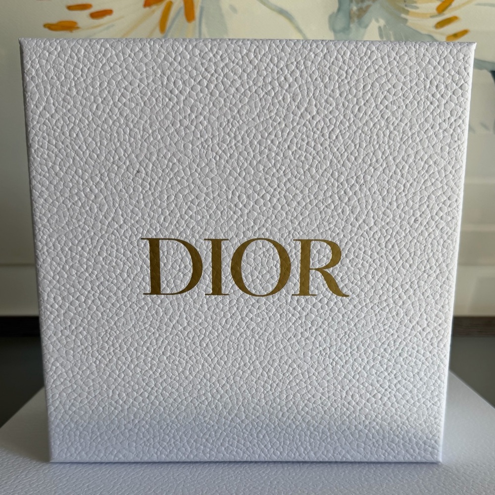 Dior White Box with Gold Logo Centered